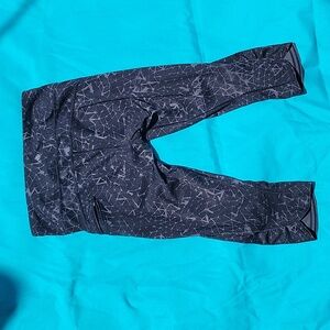 Lululemon cropped